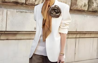 4 Easy Ways to Style a Scarf – Necktie, Hair, Belt & Bag
